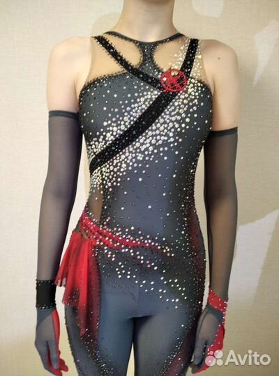Платье. Костюм для фигурного катания 152-160