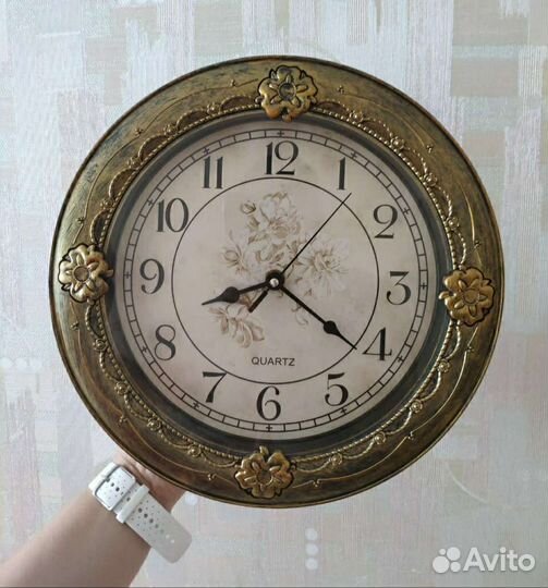 Часы настенные
