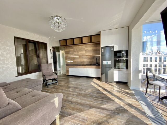 3-к. квартира, 65 м², 12/18 эт.