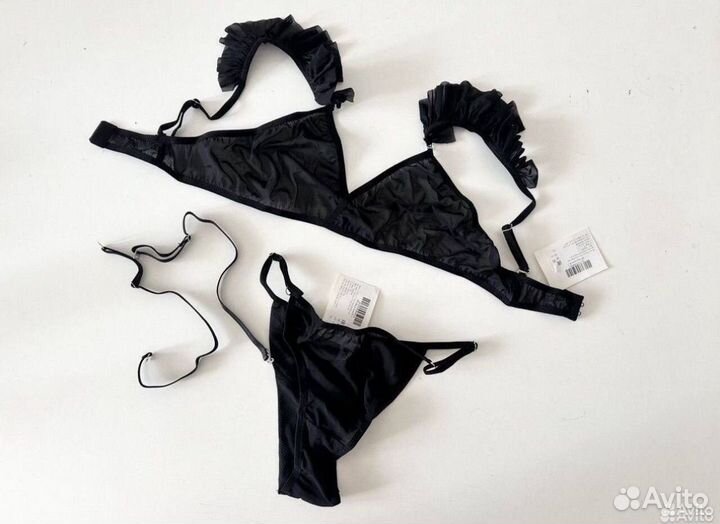Комплект нижнего белья новый 44
