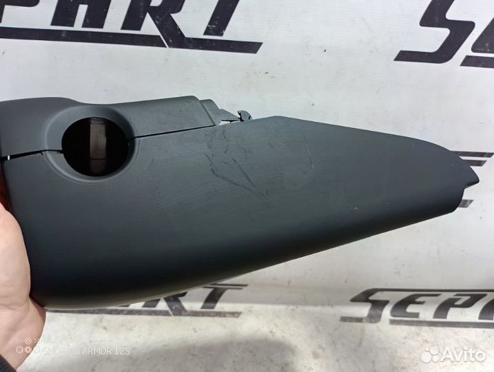 Кожух рулевой колонки Volkswagen Passat B7 1.4