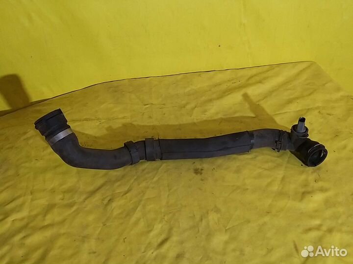 Патрубок радиатора Volkswagen Passat B7