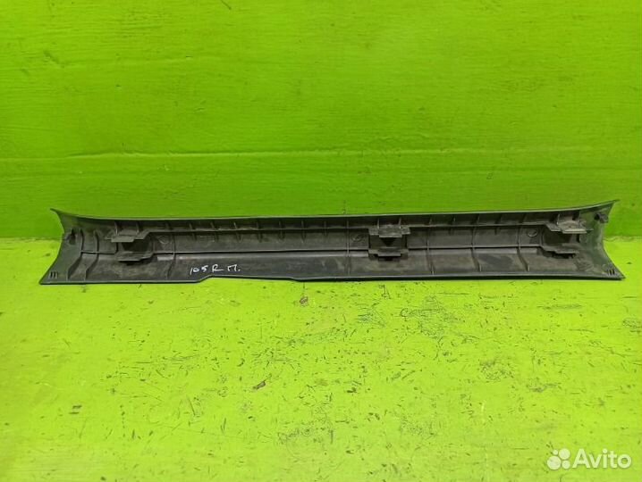 Накладка порога внутреняя передняя Toyota Corolla