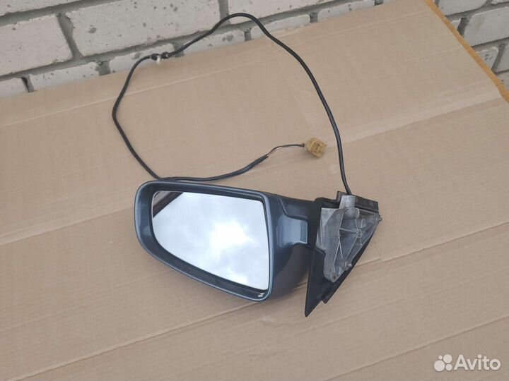 Зеркало боковое правое Audi A4 B6 B7 8E
