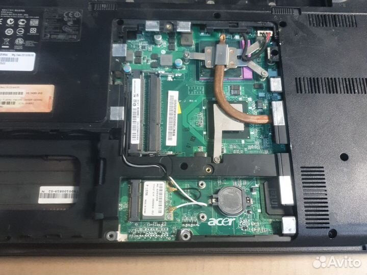 Корпус для ноутбука eMachines E528 в разбор