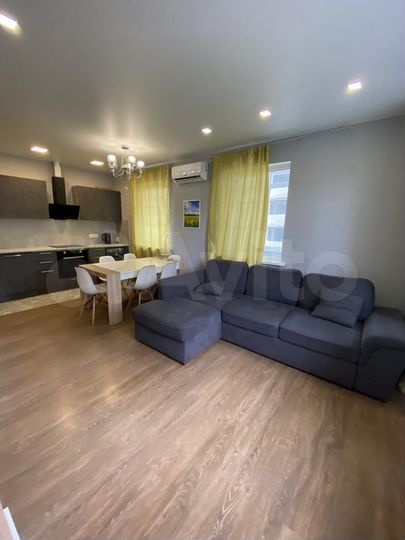 3-к. квартира, 90 м², 16/25 эт.