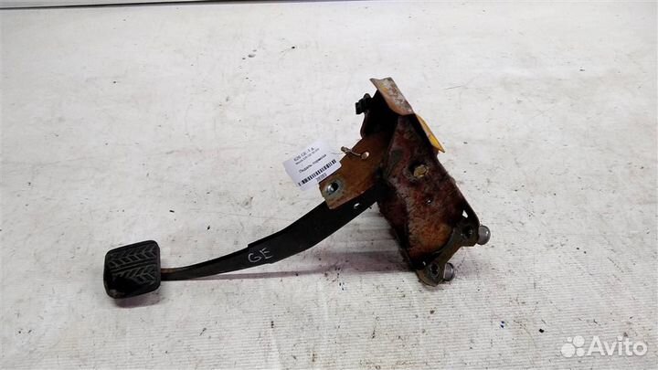 Педаль тормоза Mazda 626 GE 92-97г