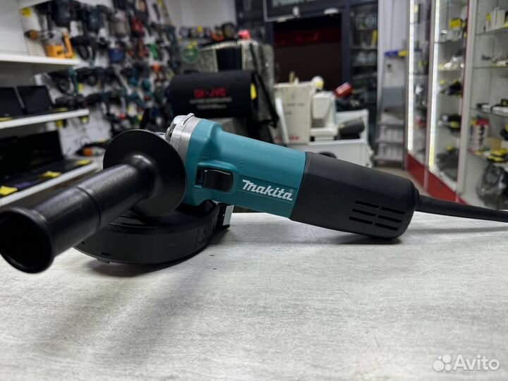 Угловая шлифовальная машина Makita 9558HNR (6)