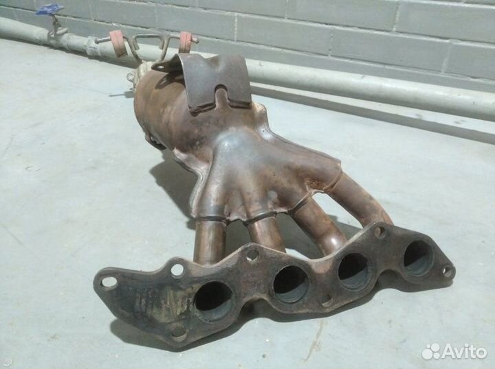 Коллектор выпускной Ford Focus 2 седан 1.8 2006