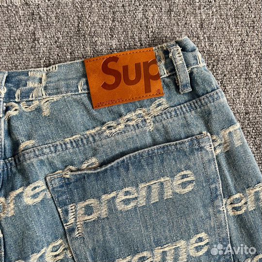 Джинсы Supreme