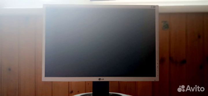 Монитор LG