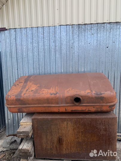 Топливный бак т-150