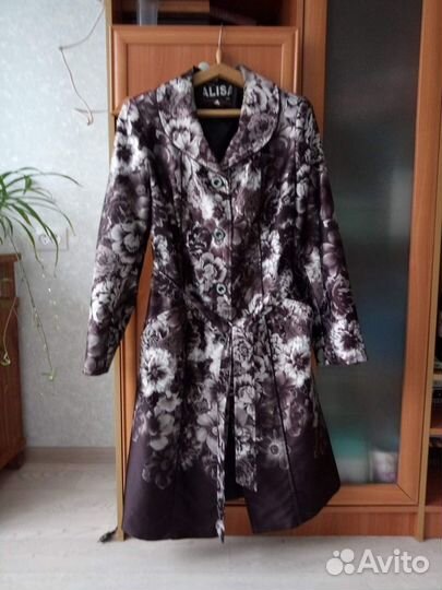 Плащ женский