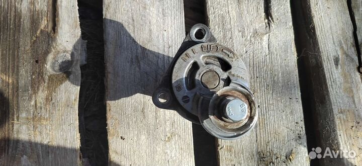 Натяжитель приводного ремня Мазда 6