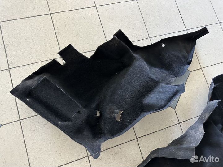 Обшивка багажника левая/правая Шевроле Нива
