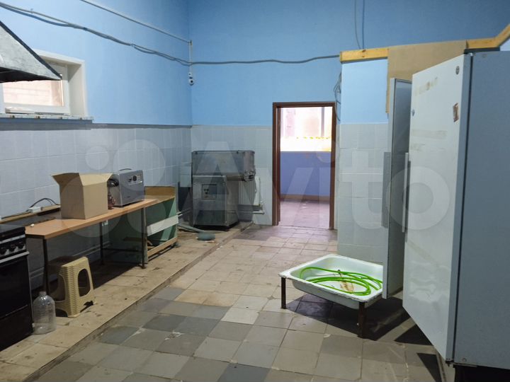 Здание, 261.4 м²