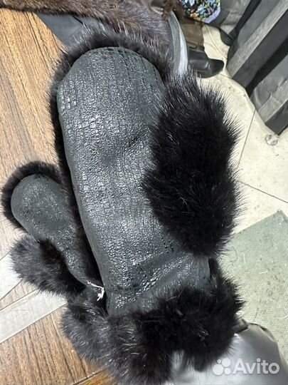 Норковые варежки