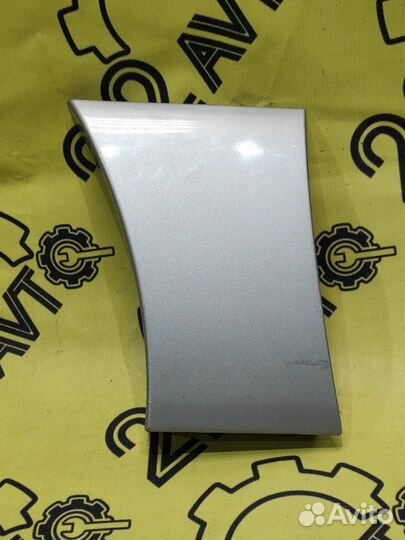 Накладка на крыло передняя левая Toyota Windom