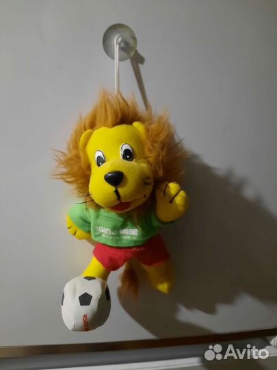 Лев-футболист, мягкая игрушка