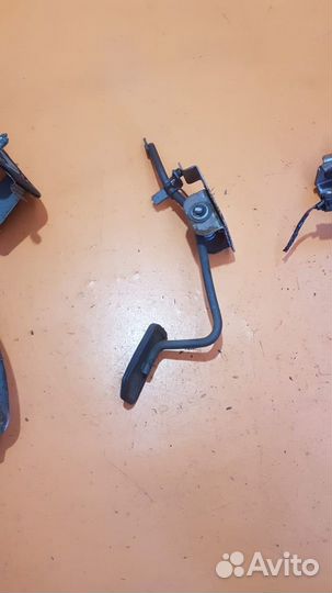 Педаль на Chevrolet Lanos