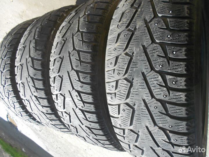 Yokohama Ice Guard Stud IG55 225/55 R17