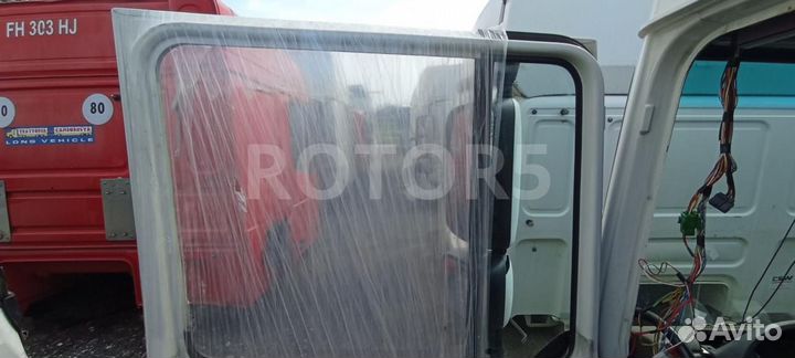 Дверь левая DAF XF 105 2010