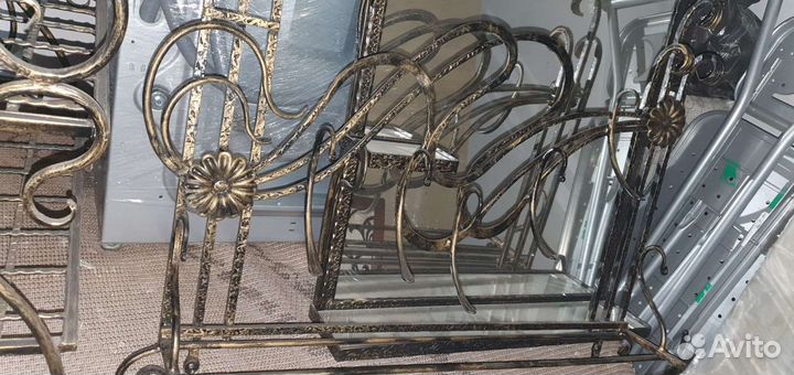 Кованные: обувница, вешалка и зеркало