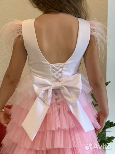 Платье на девочку праздничное 122-128