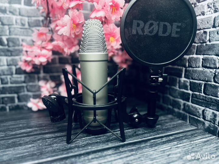 Студийный микрофон rode nt1 a