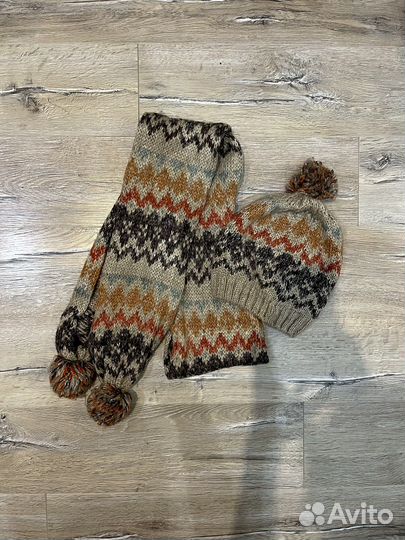 Комплект вязаные шапка и шарф