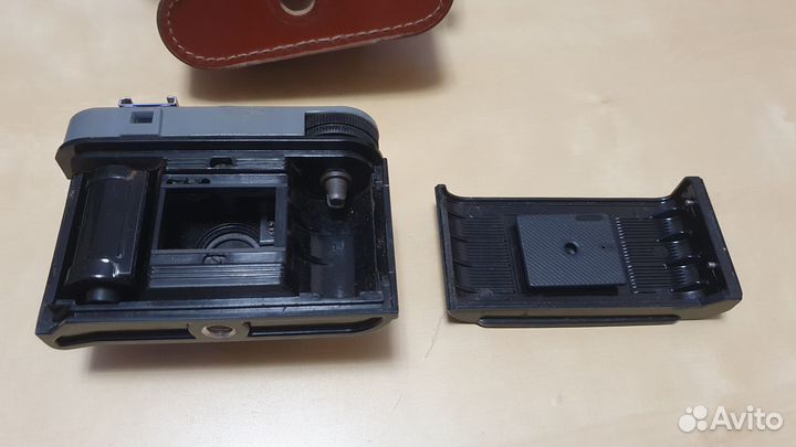 Плёночный фотоаппарат Смена 8