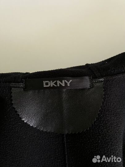 Винтажная женская кожаная куртка dkny