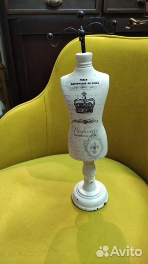 Мини манекен для украшений или ключей