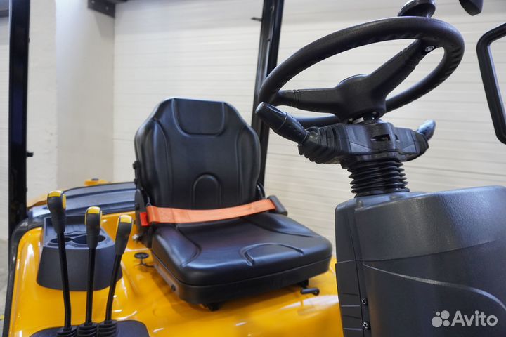 Вилочный погрузчик Hyundai 15D-7E, 2023