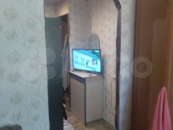 Комната 18 м² в 5-к., 1/3 эт.