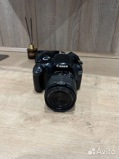 Зеркальный фотоаппарат canon