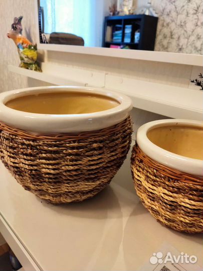 Кашпо для цветов.За три шт