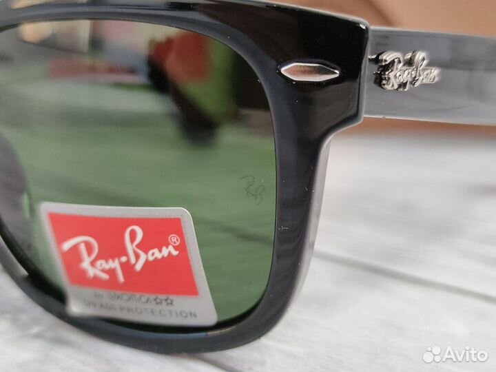 Солнцезащитные очки Ray Ban Wayfarer