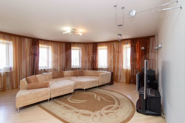 4-к. квартира, 138,3 м², 4/9 эт.