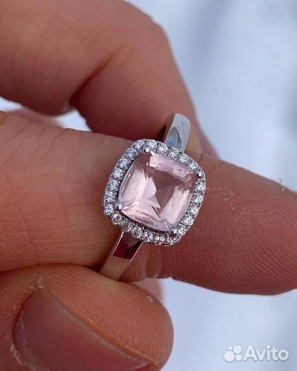 Кольцо с морганитом
