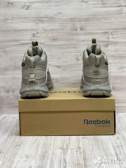 Кроссовки Reebok с мехом