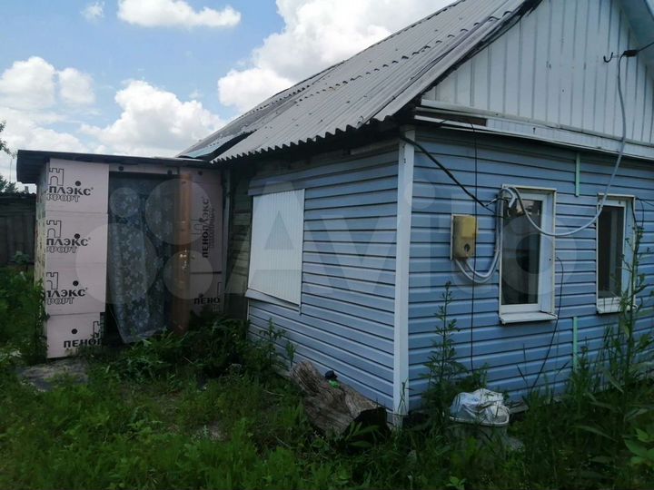 Дом 32 м² на участке 4 сот.