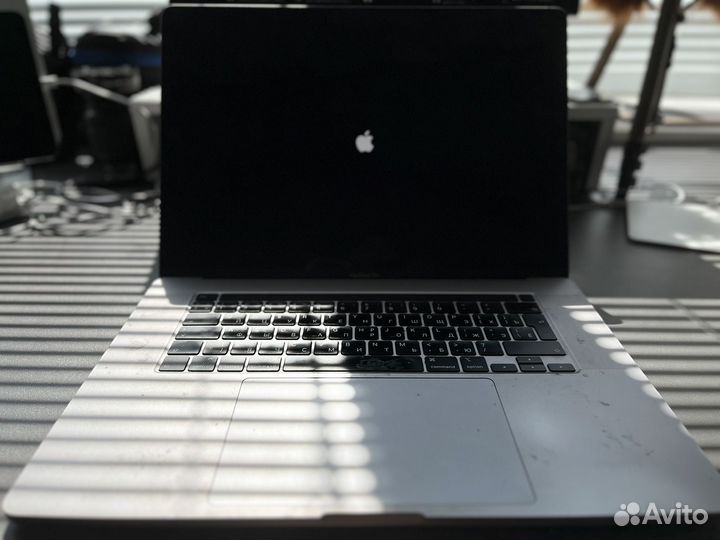 MacBook Pro 16 (2019). intel i7