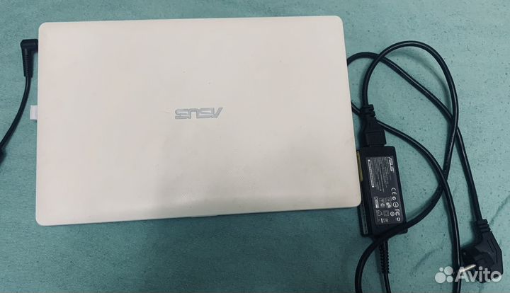 Ноутбук asus