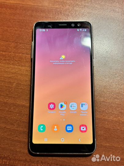 Samsung Galaxy A8 (2018), 4/32 ГБ