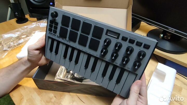 Akai Pro MPK mini MK3