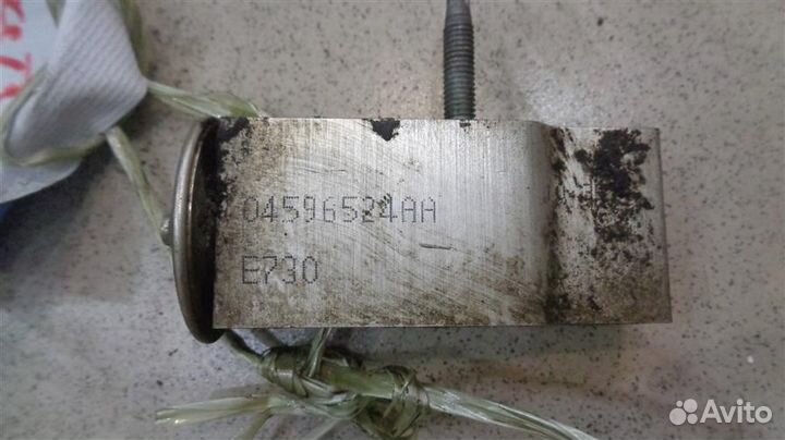 Клапан кондиционера Dodge Stratus 2000-2006