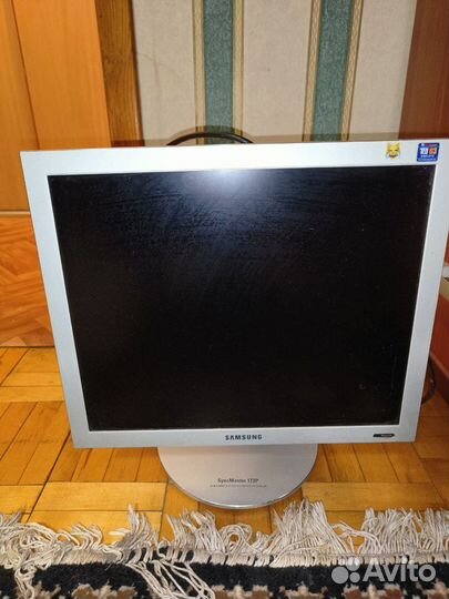 Монитор Samsung syncmaster 173p