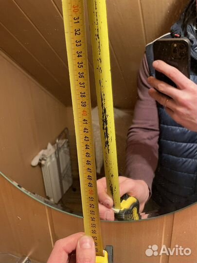 Зеркало с полкой в ванну