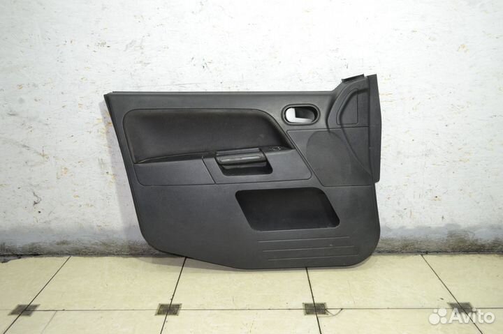 Обшивка двери передняя левая Ford Fusion